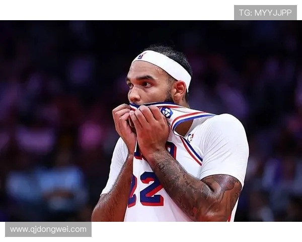 佩贾儿子在NCAA赛场展现高效表现16投11中斩获26分5篮板并送出5次失误